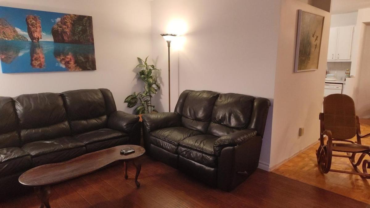 Family-friendly In Quiet Neighborhood Laval